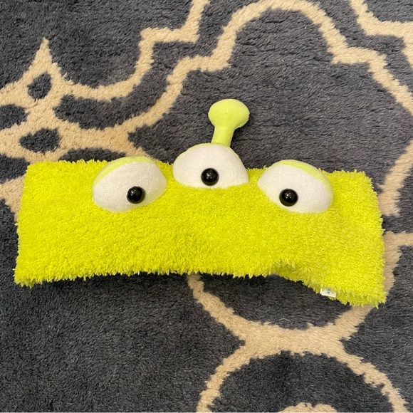 NWOT Tokyo Disney Alien Plush Headband - Picture 1 of 3